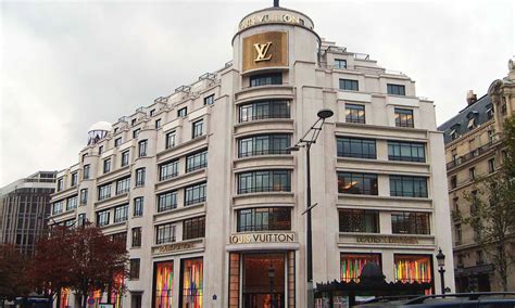 louis vuitton magasin paris|Louis Vuitton malletier a Paris.